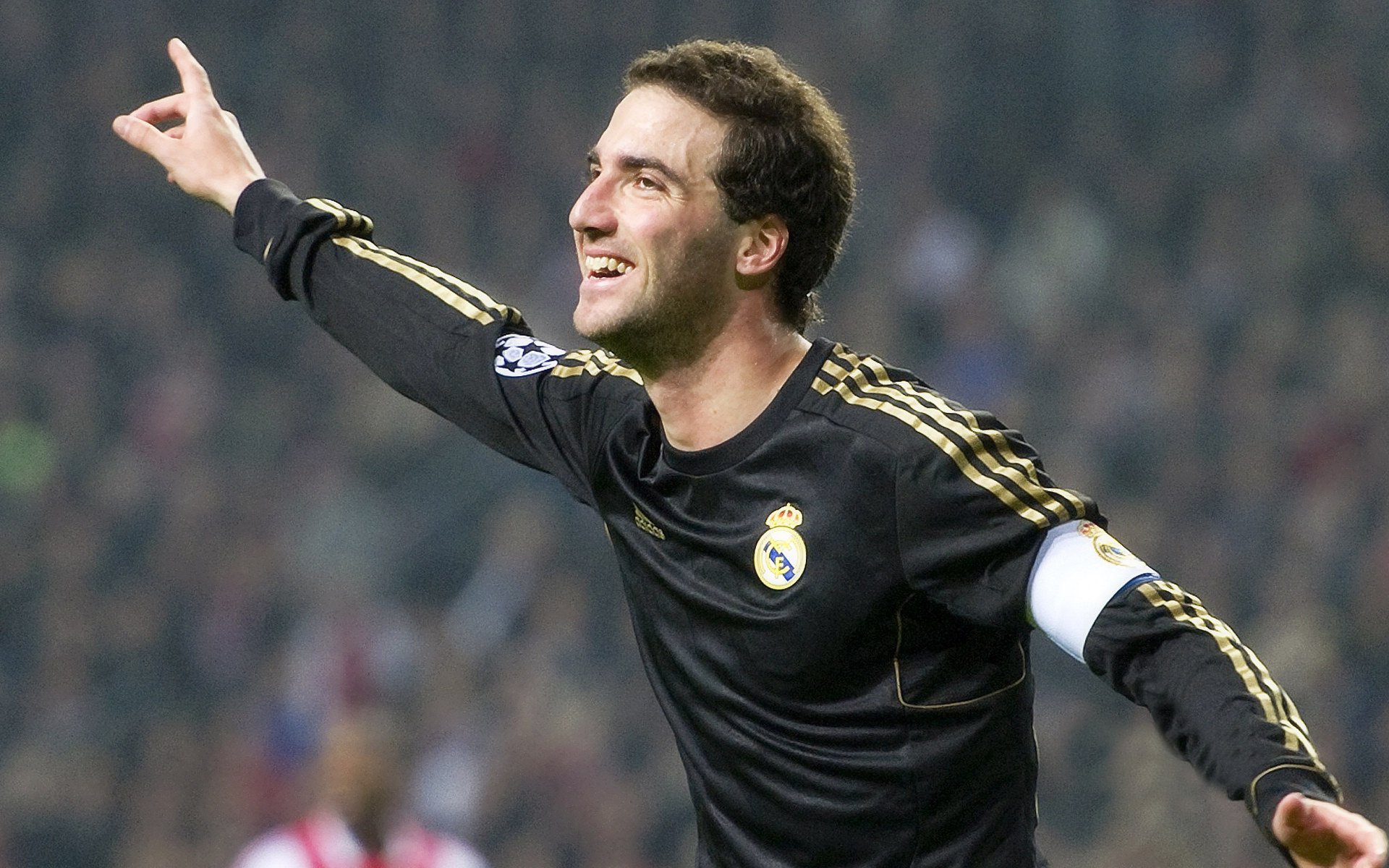 中国足球:预选赛激烈推进,冲击世界杯的梦想越发坚定!,中国足球队 世界杯预选赛